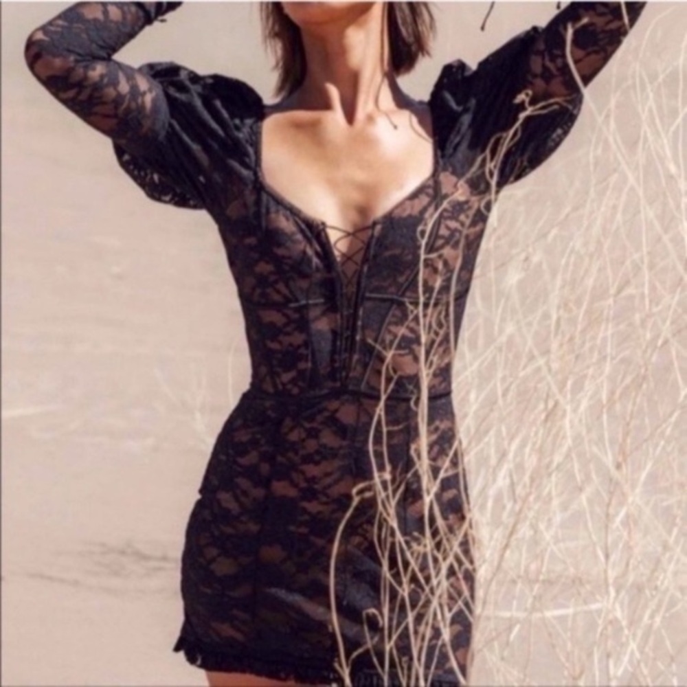 ✅ For Love and Lemons Dress Violetta Lace Up Mini Puff Sleeve in Black Lace